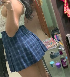 Pleated Skirt𐙚