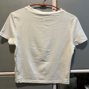 H&amp;M White Crop Tshirt 💕