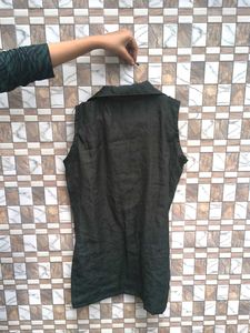 Collar Neck Short Kurti 🖤