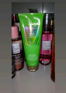 Bath & Body Works Waikiki Beach Coconut