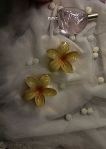 Yellow Flower Hair Clips-1pc