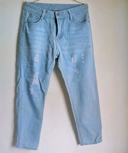 Women Boyfriend Ripped Fit Jeans