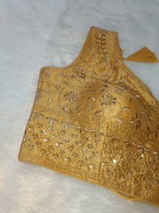 Golden Embroidery Sleeveless blouse