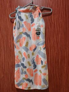 sleeveless dress with matching Purse