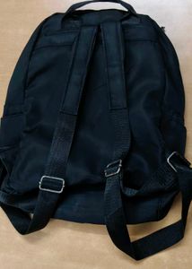 Black Backpack for Sale – Spacious, Stylish &amp; Budg