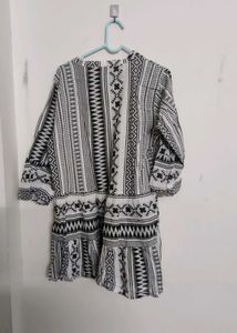Zudio White Tunic