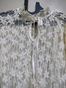 Pretty Korean top ✨