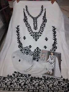 Elegant White &amp; Black Embroidered Salwar Kameez