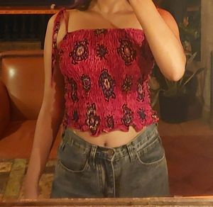 Sleevless Crop Top