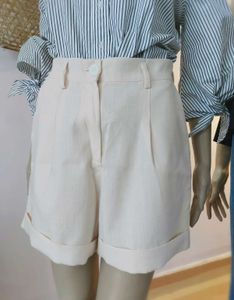 Korean Style Pleated Shorts