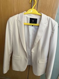 Elegant Cream Blazer