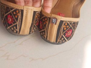 Black Ethnic Punjabi Juttis
