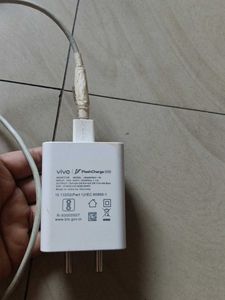 Vivo FlashCharge Adapter 44w with Cable Free