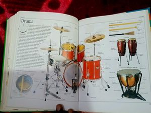 Ultimate Family VISUAL DICTIONARY