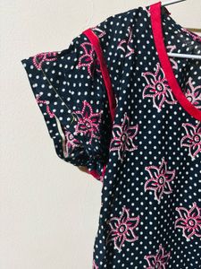 ₹120 Women simple kurta - Size: M