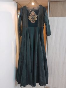 Floor Touching Gown Kum Suit