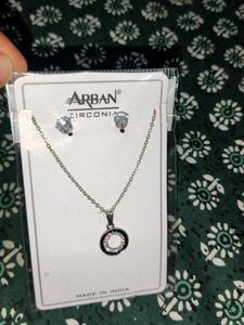 Arban Zirconia Necklace Set
