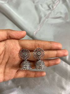 Jhumkas