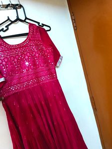 Dark Pink 🩷Long Ball Gown....