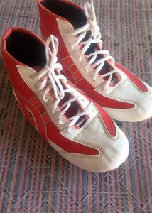 Sports Shoes