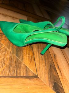 Green Pointed Heels