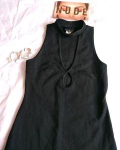 Black Bodycon V-neck Dress