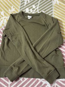 olive green sweatshirt + free gift
