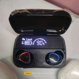 Multiple Buds And Charging Cases