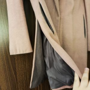 Dusty pink coat 🧥 mildly defective