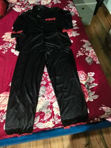 1day sale!!Silky Satin Pajama Set