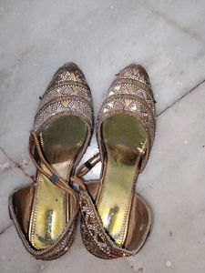 Sandal