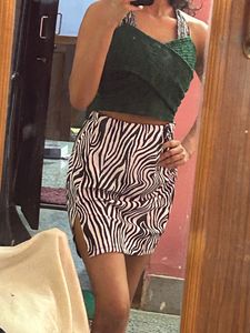 SSS ZEBRA  MINI SKIRT 💗(w Tag)