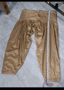 Elegant Ethnic Kurta Set With Dupatta