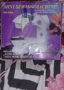 Mini Sewing Machine