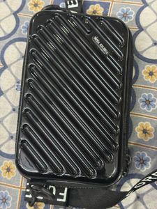 Chic Black Crossbody Bag