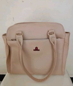 Elegant Handbag spacious with four Compartments