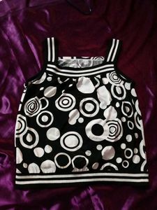 Black & White Top