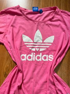 Adidas Originals Basic Tee ( No Defects)🎀💕