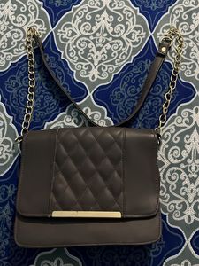 SLING BAG