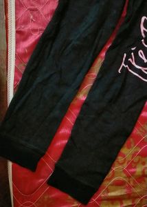 Black Trousers With Pockets