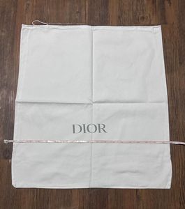 DIOR dust bag
