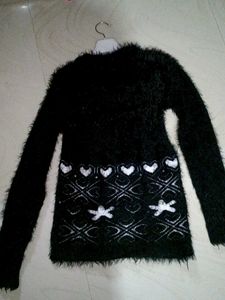woolen sweater top black and white
