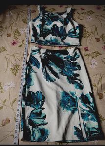 💐 Bold Floral Co-ord Set (Top + Skirt)