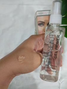 Huda Beauty the Matte Primer