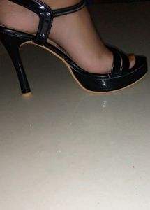 Black Heels 350rs