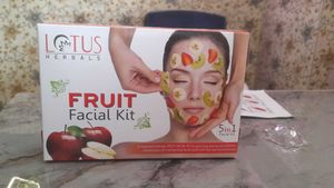 Lotus Facial Kit