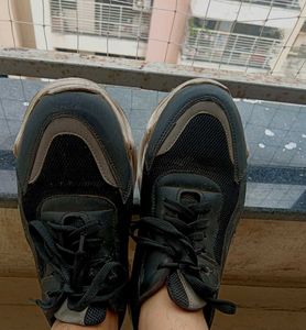 Black Sneakers
