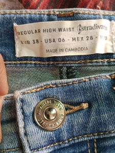 Stradivaroua Jeans