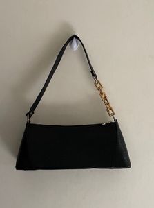 Chic Black Handbag
