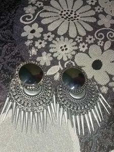 Unique Earring 🖤